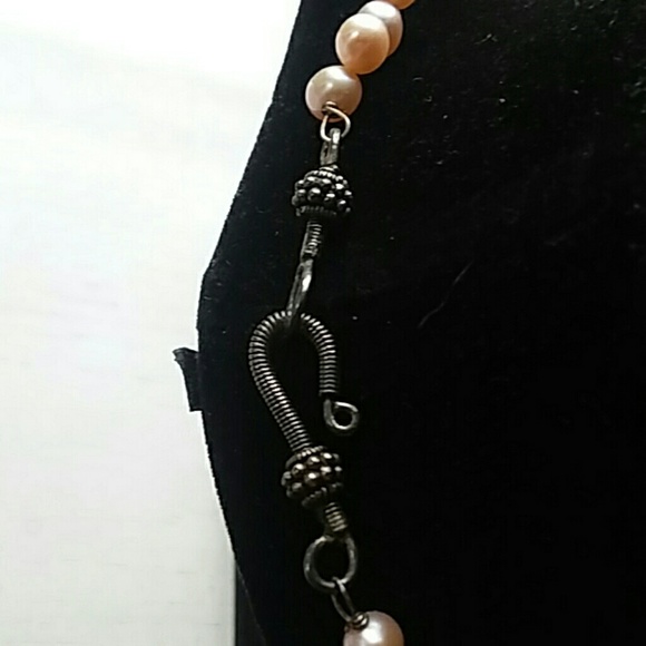 Artisan: B. Aston Necklace and Earrings Set - Picture 5 of 6